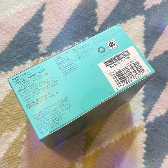 Logitech Pro Stream Webcam 1080p for HD Video Streaming and Recording *BNIB* - Picture 3 of 6